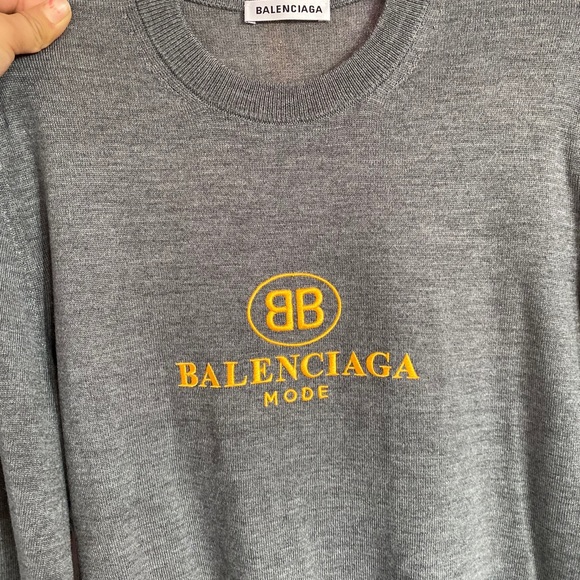 Balenciaga sweater - Picture 2 of 6